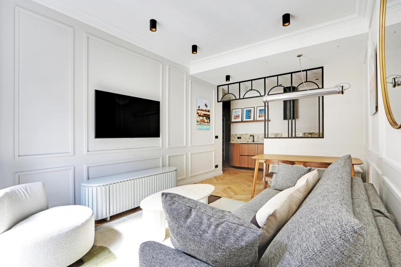 Pick A Flat'S Apartment In Triangle D'Or - Pierre 1Er De Serbie Paris Eksteriør bilde